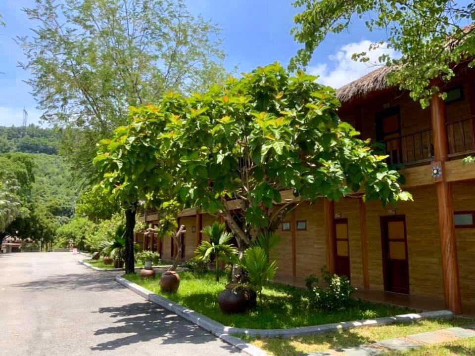 Hoa Binh Hotel Eksteriør billede