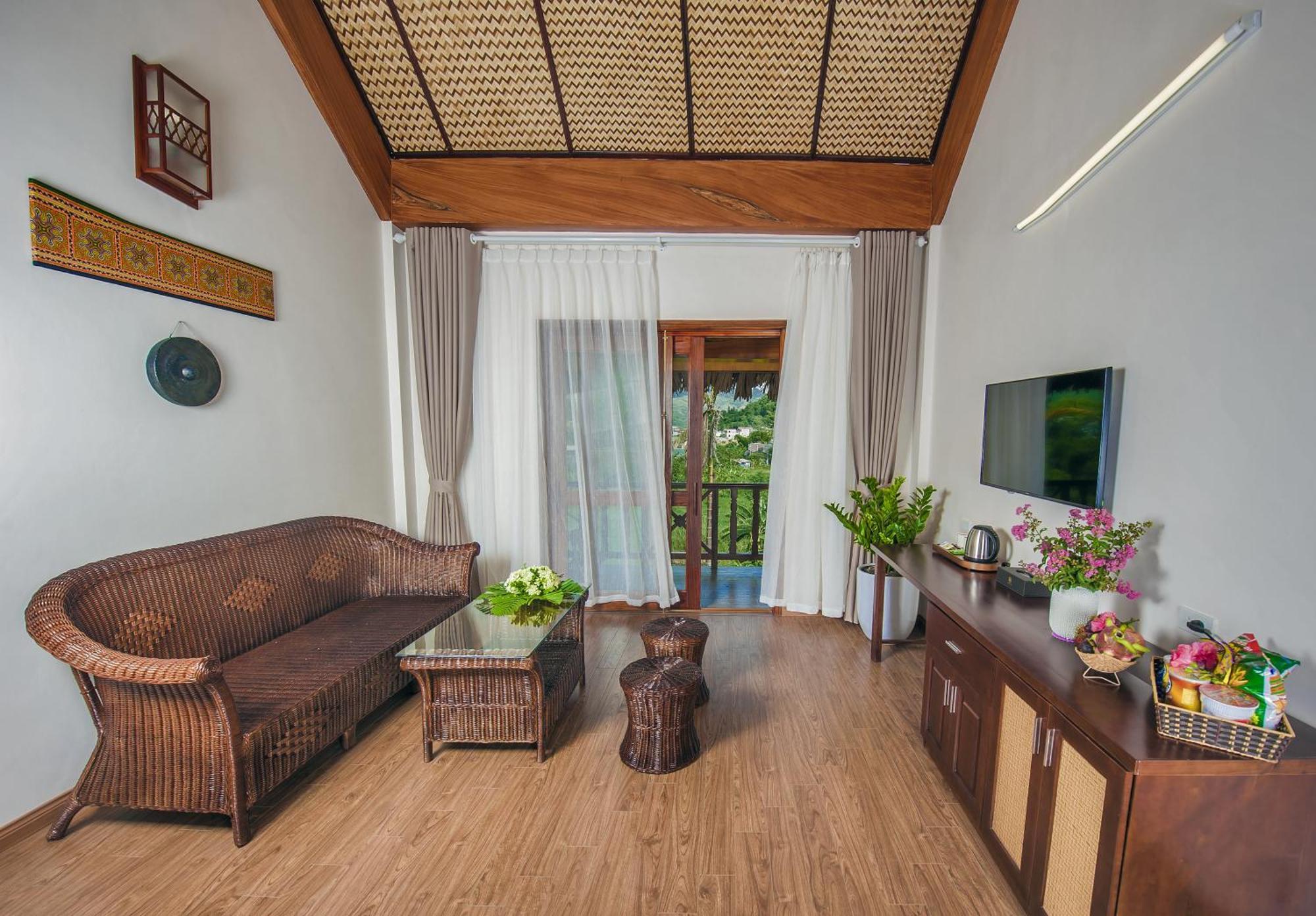 Hoa Binh Hotel Værelse billede