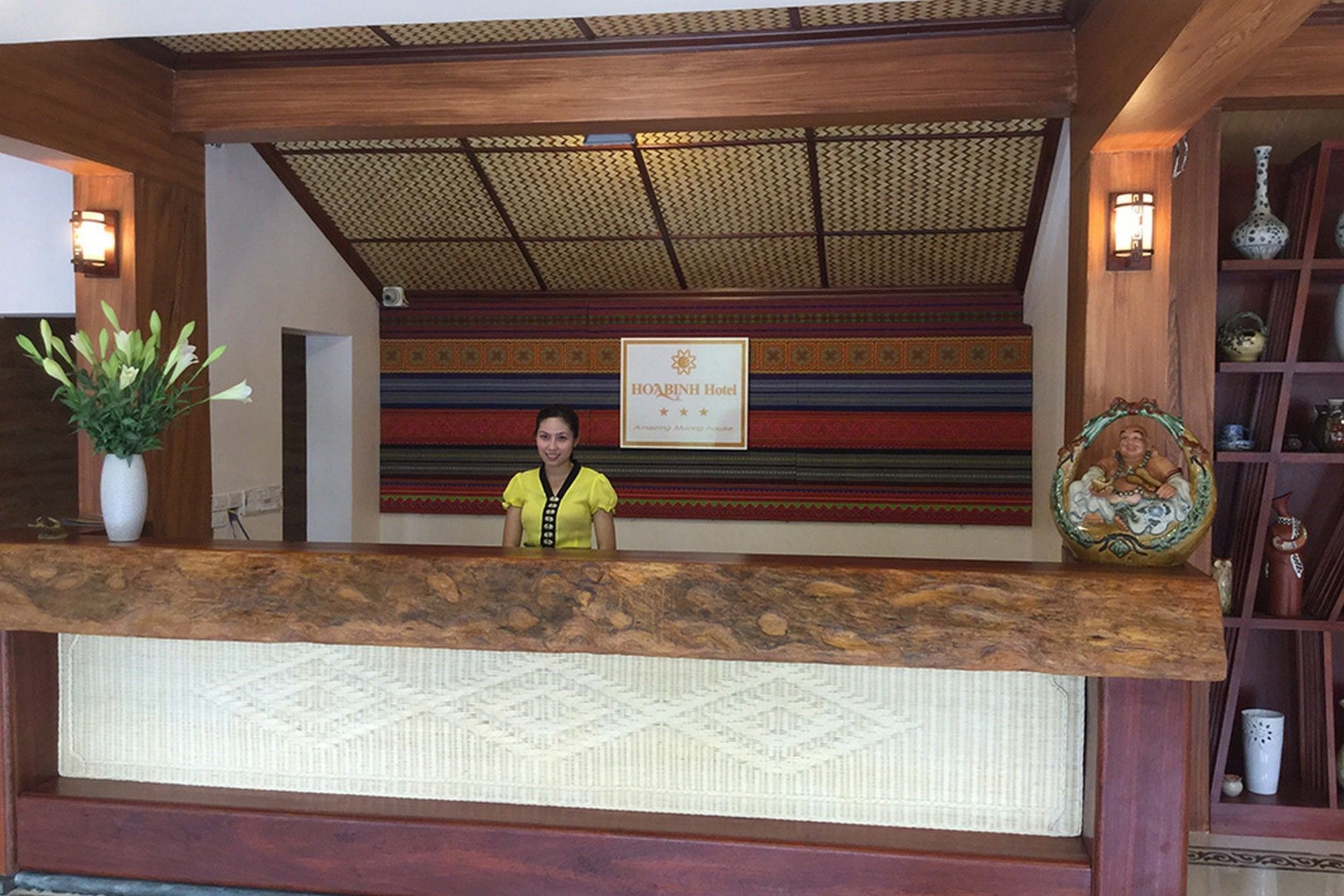 Hoa Binh Hotel Eksteriør billede